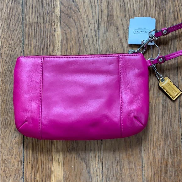 NWT Bright Magenta Coach Wristlet - Picture 5 of 7